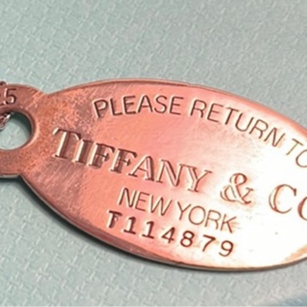 Return to Tiffany & Co. sterling silver charm on Tiffany’s sterling silver chain - Picture 9 of 9
